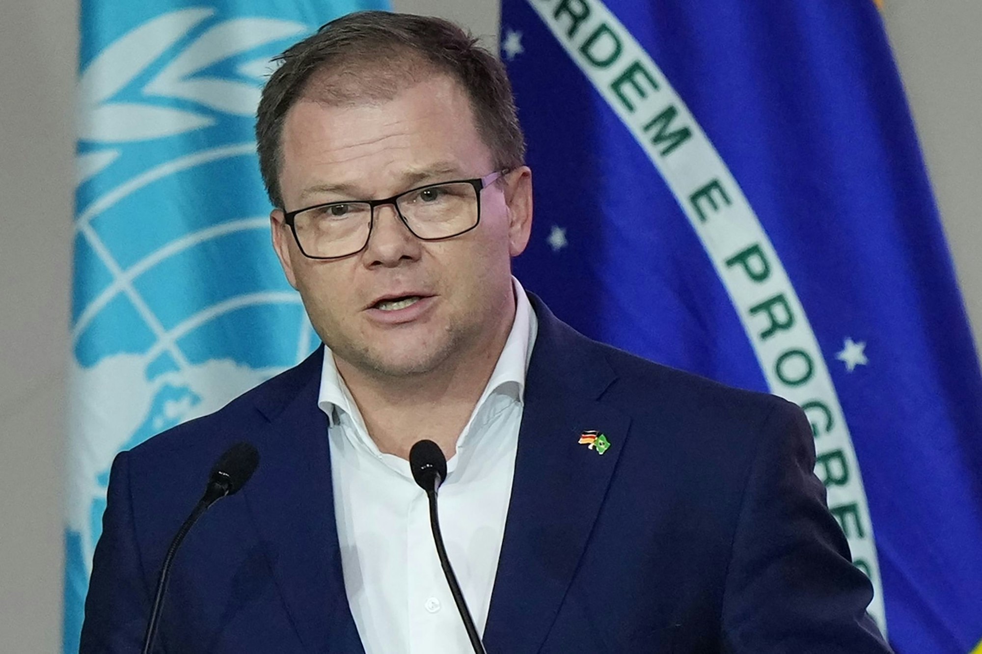 Umweltminister Carsten Schneider sagte, es gehe darum, sich von fossilen Energieträgern «zu befreien».