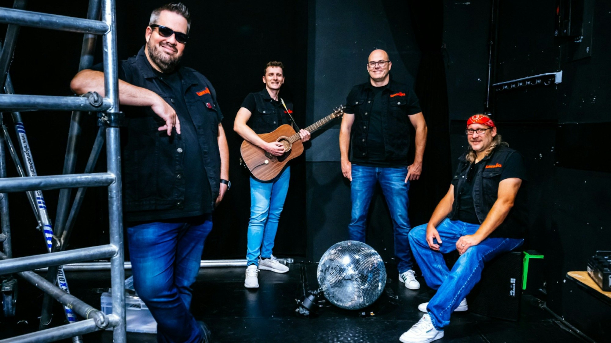 Die Mitglieder von Karnevallica lernten das Musizieren autodidaktisch.