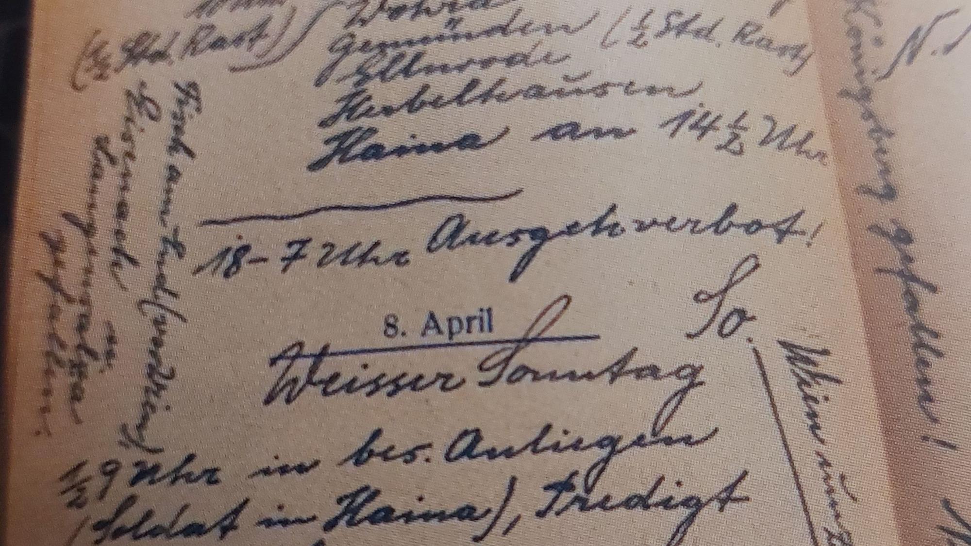 Heimat- und Geschichtsverein Troisdorf, Jahreshefte, HGT,
Eng beschrieben sind die Seiten in dem Notizbuch, das Ludwig Péruche führte und das seine Nichte vorstellt.