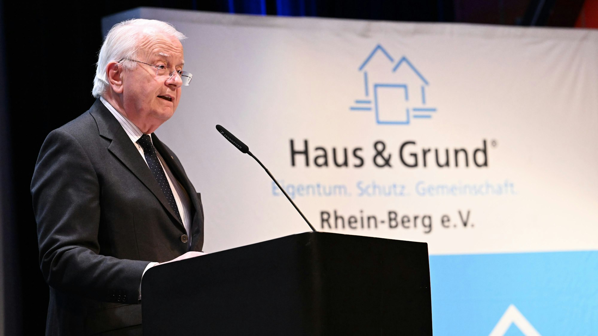 Das Foto zeigt Hubertus Prinz zu Sayn-Wittgenstein