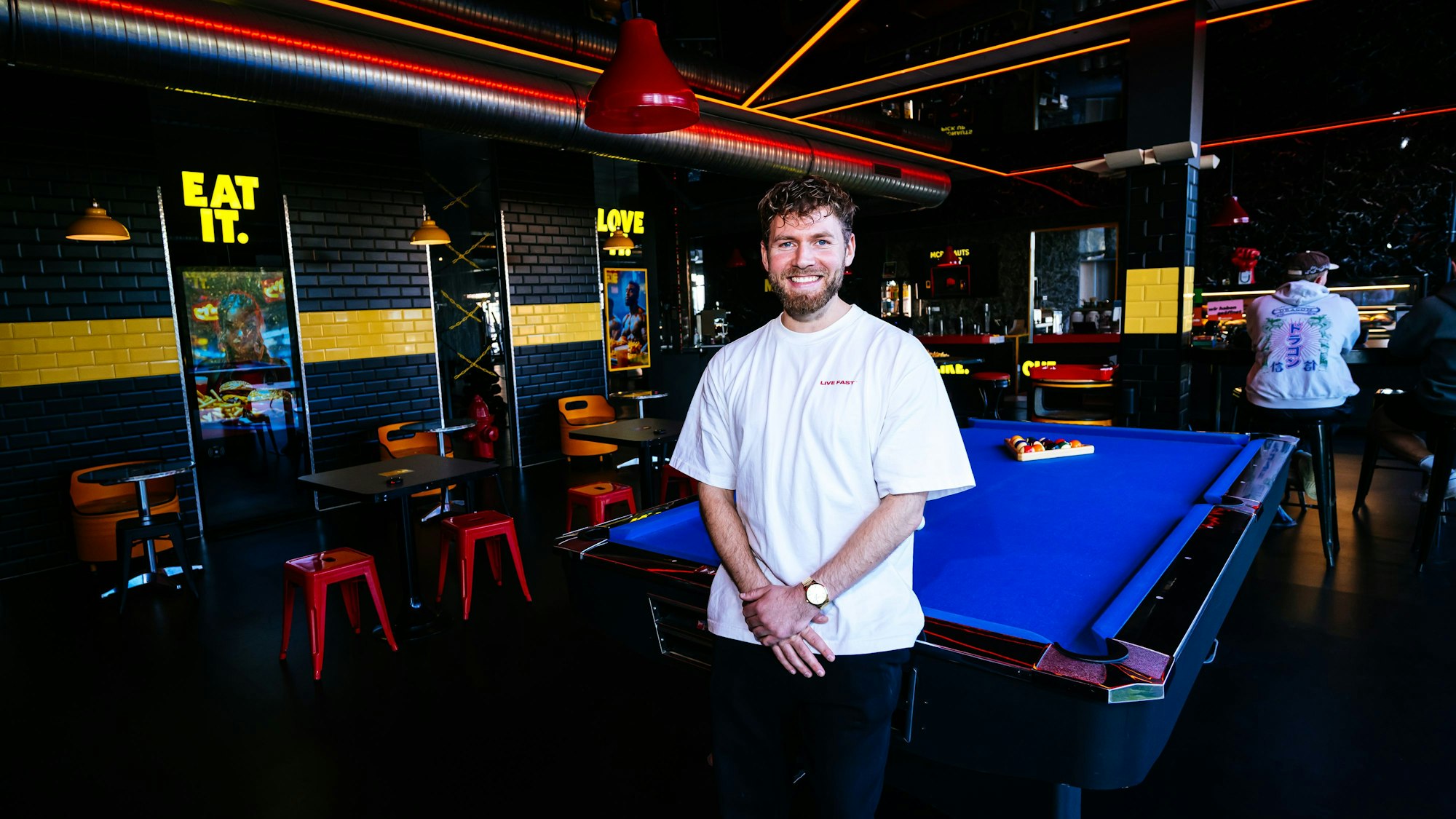 Robin Reimann ist Marketingleiter des Fitness-Fastfood-Restaurants „Mcro'nauts“.