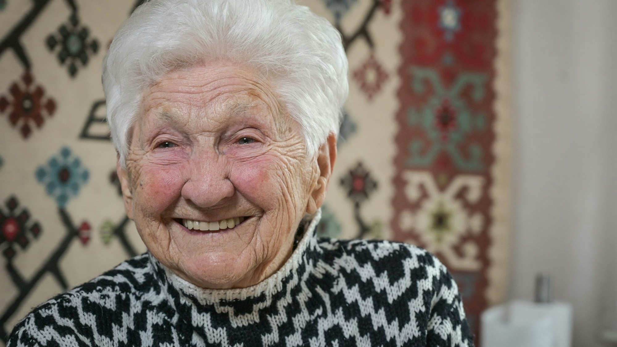 Mit 100 Jahren lebt es sich nicht allzu anders, findet Johanna Quaas, die älteste Turnerin der Welt.