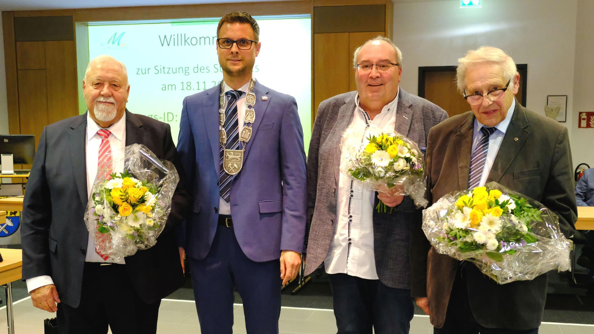 Bürgermeister Michael Fingel mit seinen Stellvertretern: Peter Kronenberg (v.l.), Egbert Kramp und Heinz Schmitz.