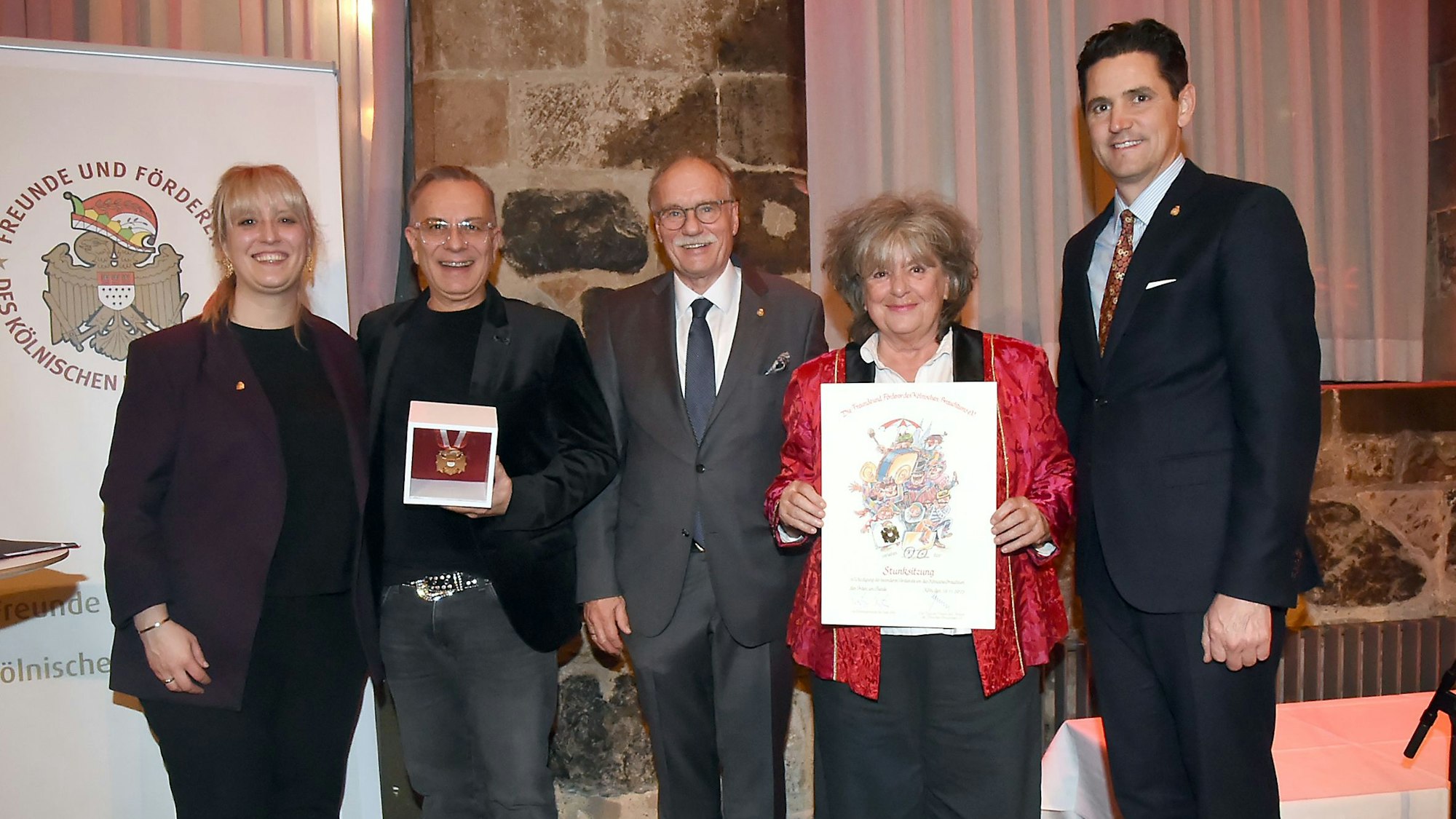 Johanna Cremer, Ozan Akhan, Bernhard Conin, Biggi Wanninger, Dominik Bayartz.