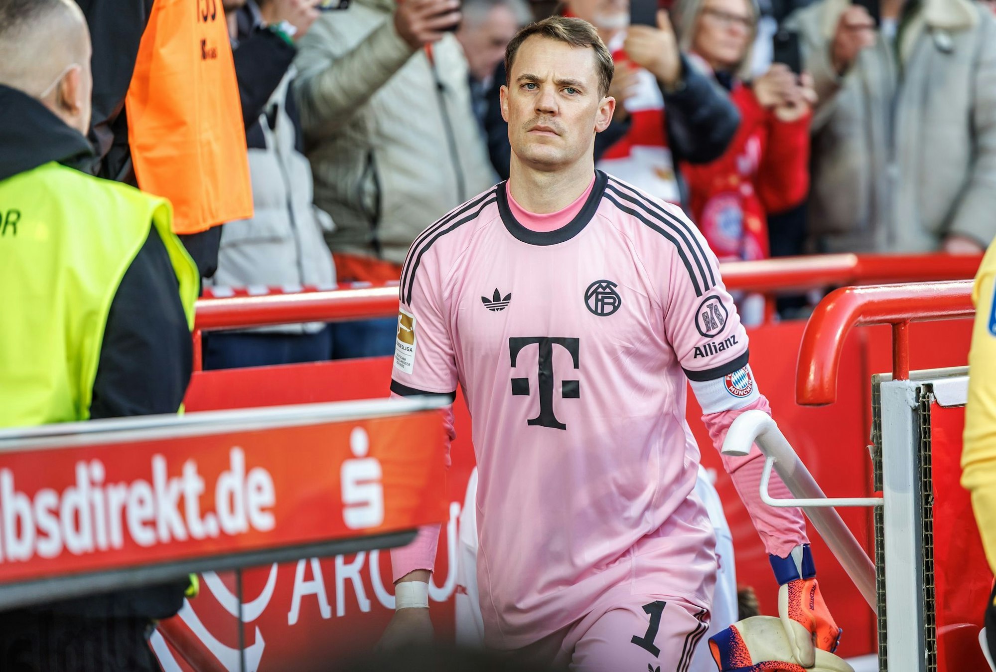 Ist Manuel Neuer beim Heimspiel gegen Freiburg fit?