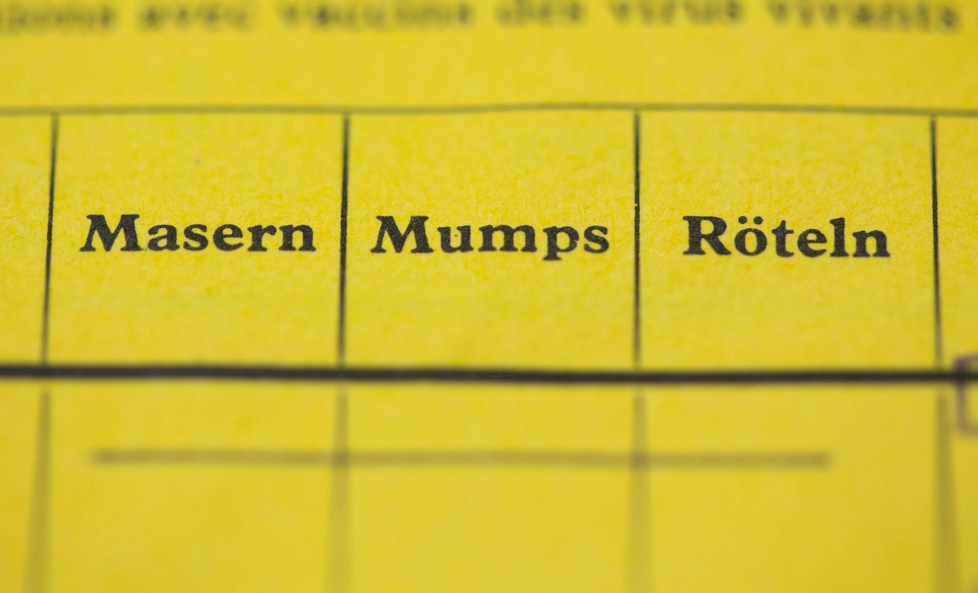 Gegen Masern, Mumps und Röteln gibt es auch Kombi-Impfstoffe. (Symbolbild)