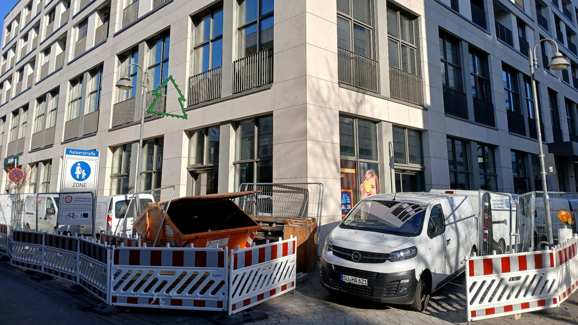 Baustelle für die neue C&A-Filale im Kaiser-Carré