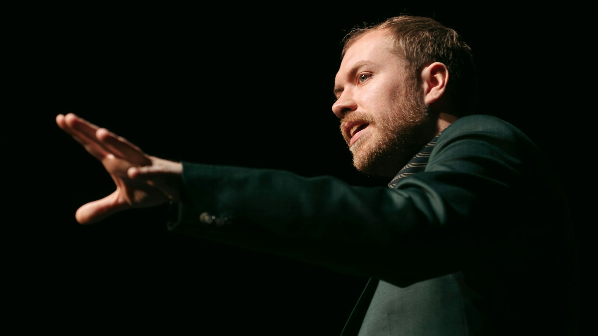 Calle Fuhr ist Hausautor und Hausregisseur am Schauspiel Köln.