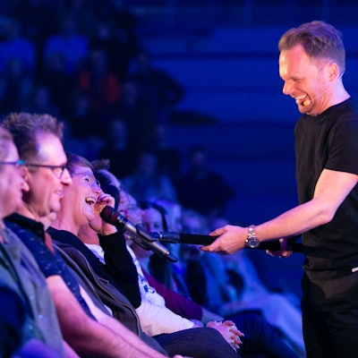 Das Foto zeigt Ralf Schmitz in der Schwalbe-Arena