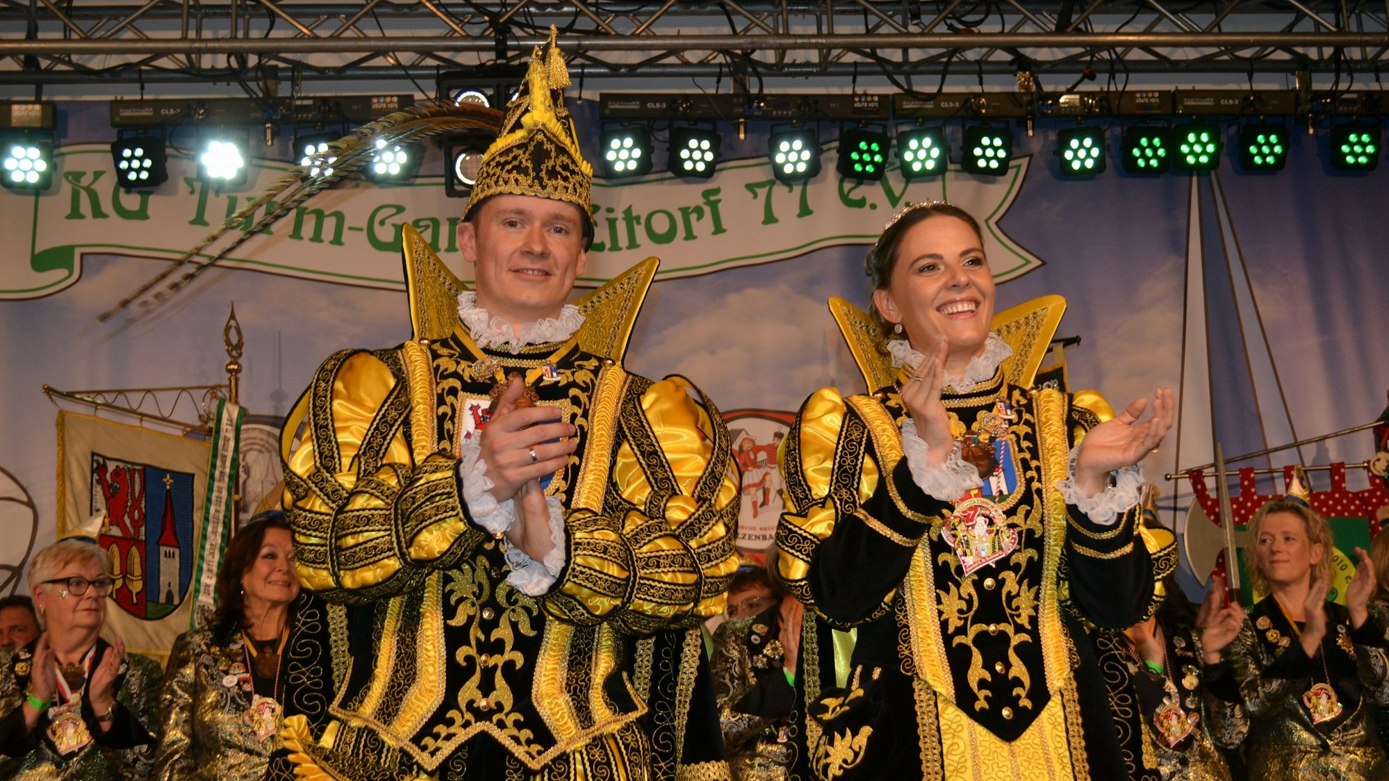 Lukas I. und Jil I. starteten schwungvoll in die Eitorfer Session.