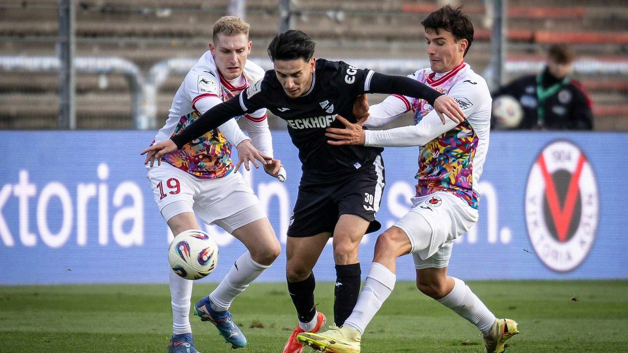 Leider gab's im Karnevalstrikot eine Klatsche gegen Verl.