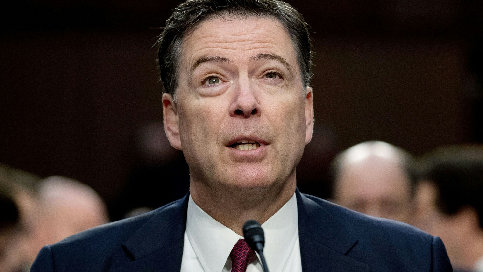 James Comey, ehemaliger FBI-Direktor, spricht bei seiner Anhörung vor dem Geheimdienstausschuss des US-Senats. (Archivbild)