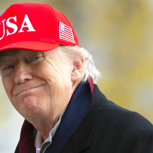 US-Präsident Donald Trump im Gespräch mit Reportern vor dem Weißen Haus. Archivbild)