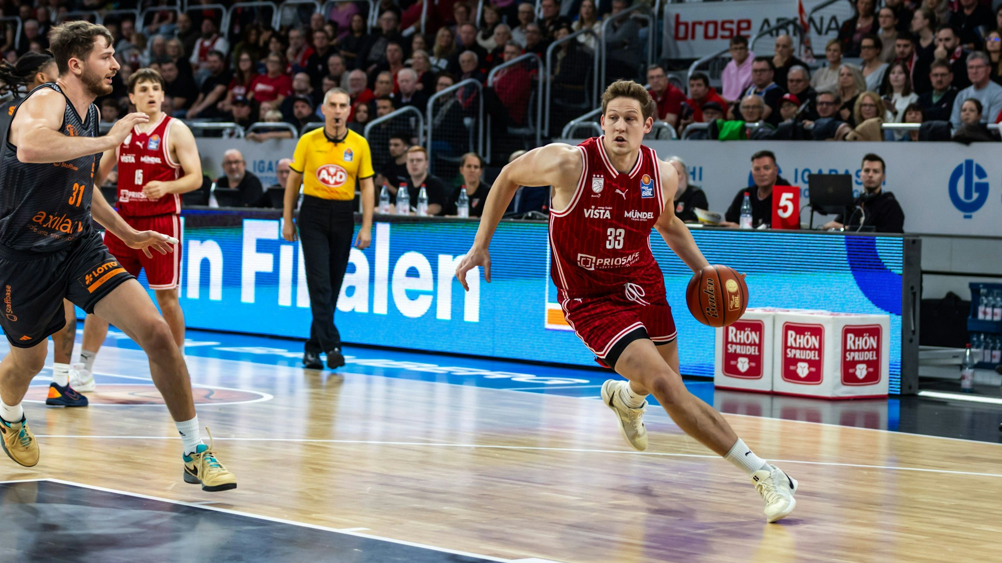 Flügelspieler Patrick Heckmann (rechts) wechselt zu den Telekom Baskets Bonn.