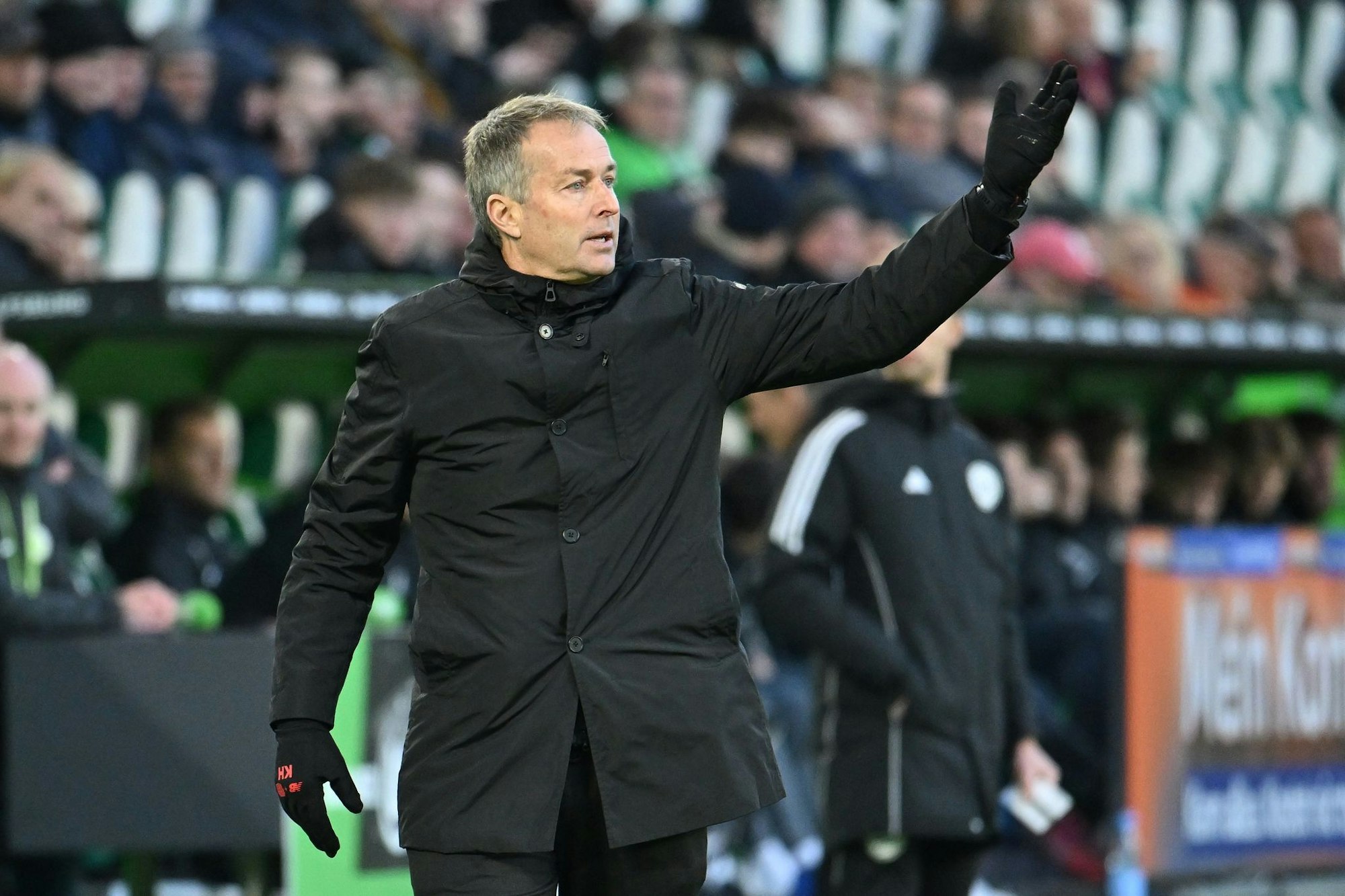 Trainer Kasper Hjulmand und seine Mannschaft reisten mit Verspätung nach Manchester.