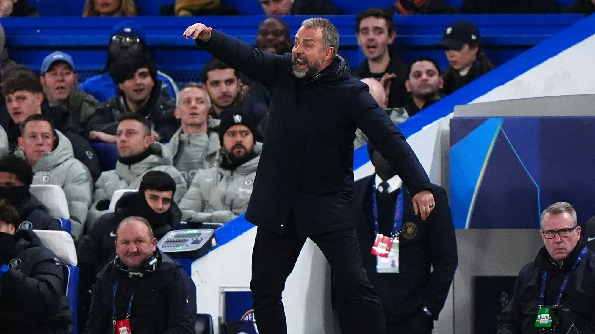 Hansi Flick versicherte nach der Pleite in London, man werde künftig ein verbessertes Barça sehen.