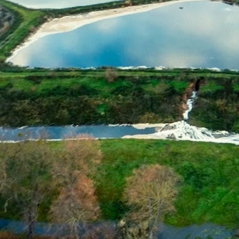 Das Bild zeigt ein Drohnenbild der Euskirchener Feuerwehr von der Einsatzstelle.