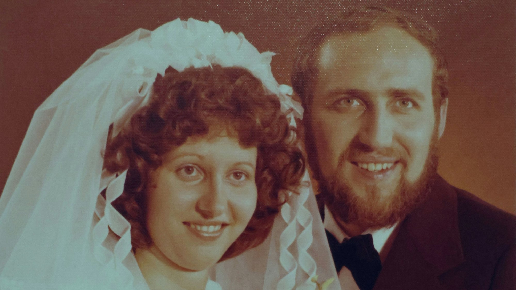 Ein altes Hochzeitsfoto des Jubelpaares.