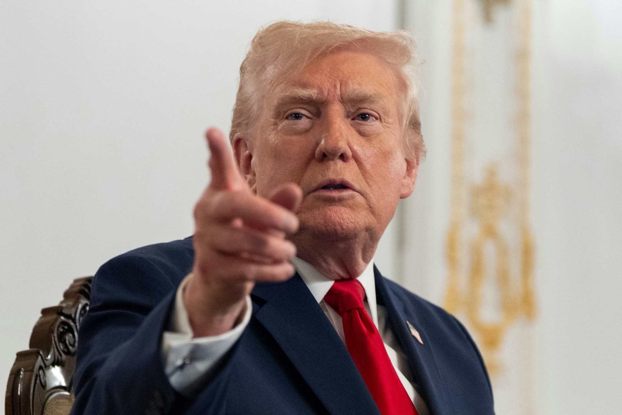 US-Präsident Trump will gegen angebliche Drogenhändler nicht mehr nur auf dem Meer vorgehen.