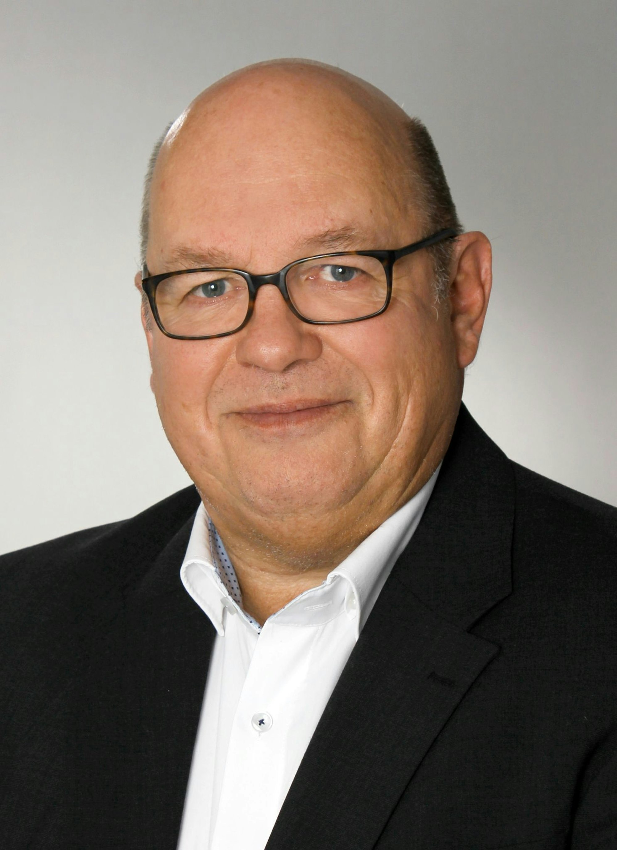 Polizeiwissenschaftler Rafael Behr macht sich für modernere Bodycam-Systeme stark. (Archivbild)