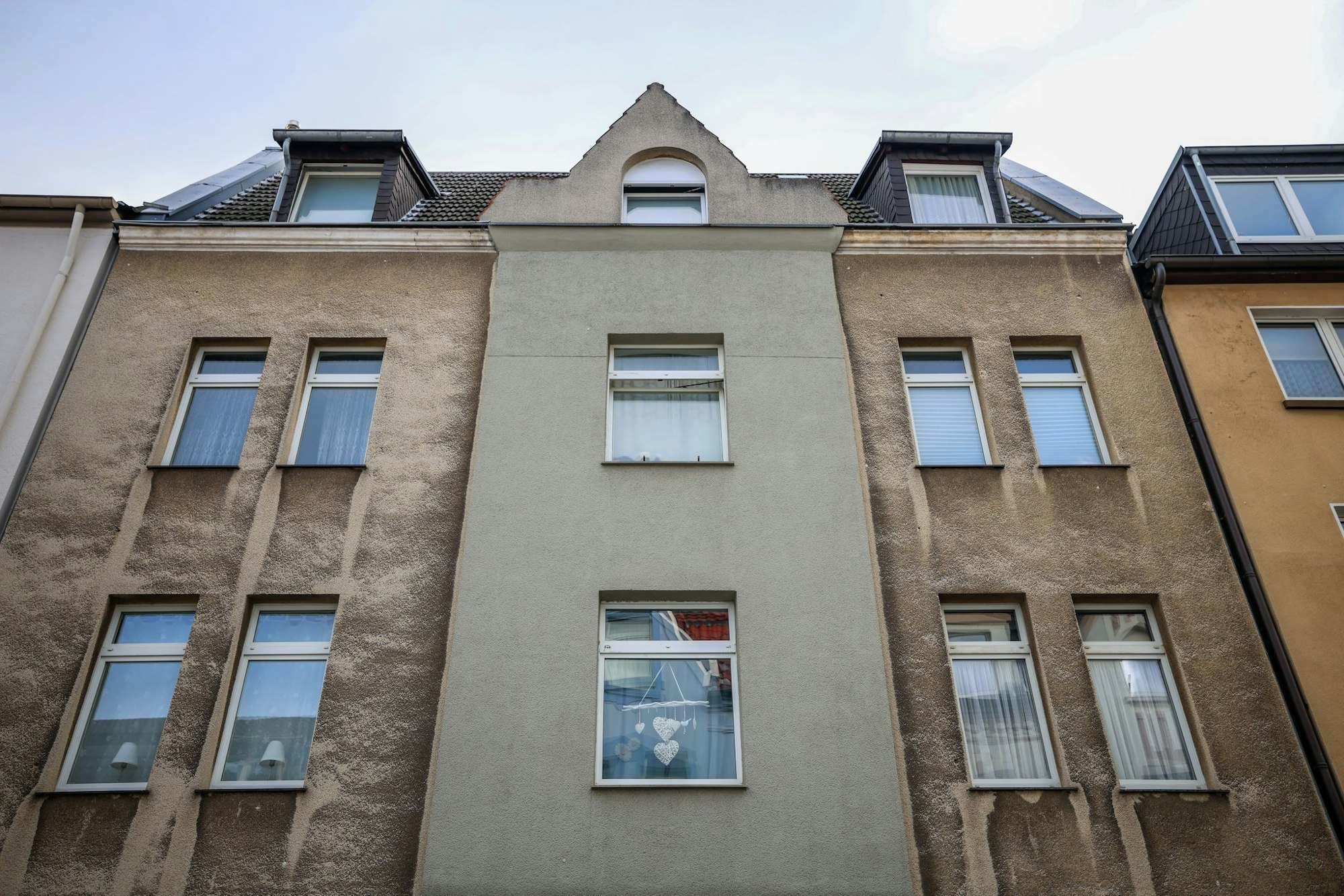 In diesem Mehrfamilienhaus in Bochum-Hamme hat sich der Einsatz abgespielt. (Archivbild)