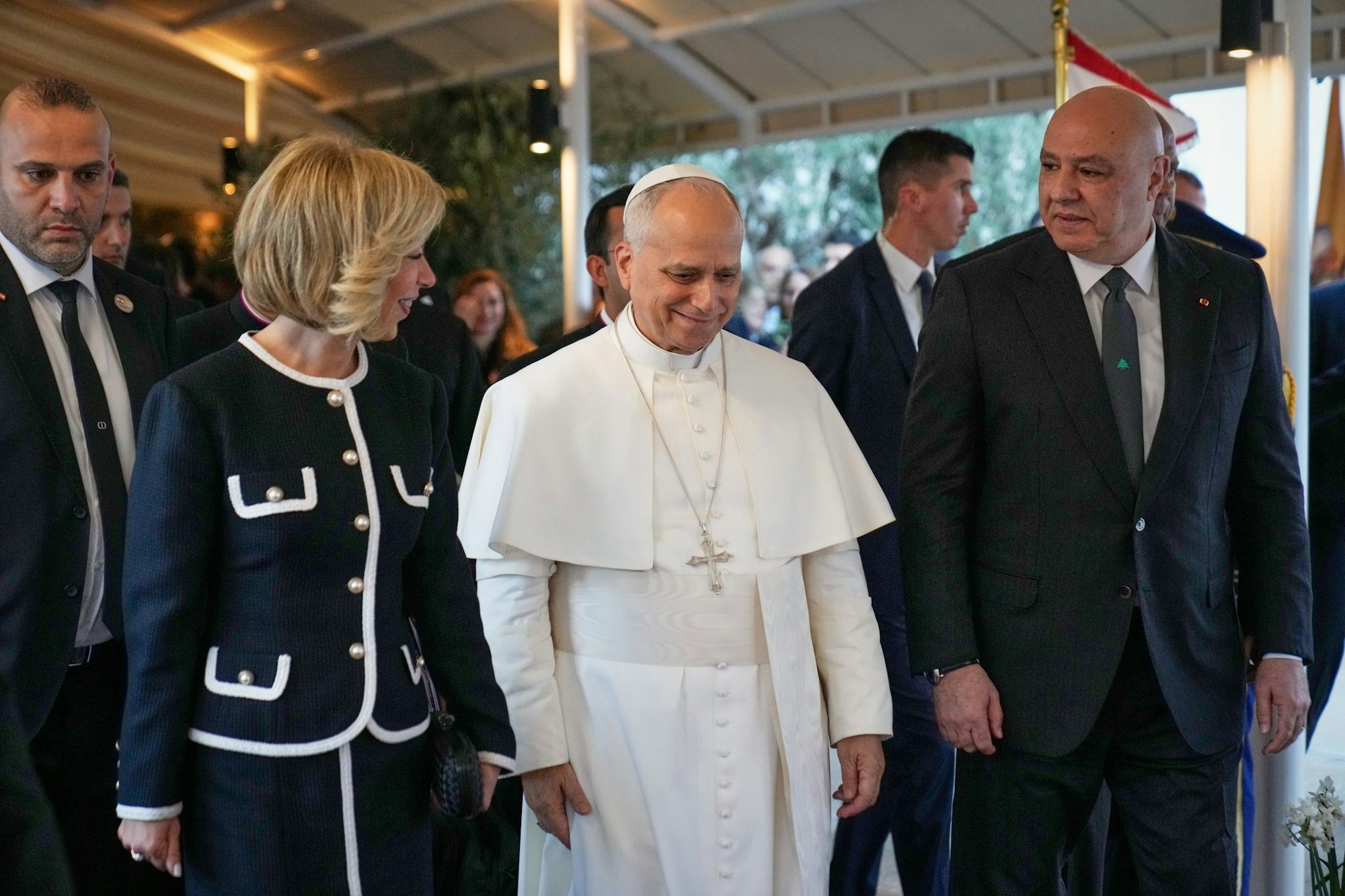 Bei seinem Besuch im Libanon traf Papst Leo XIV. den Präsidenten des krisengeschüttelten Landes, Joseph Aoun (r.).