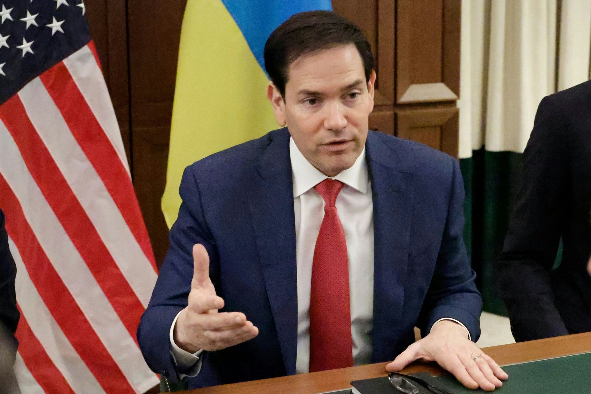 Rubio macht nach den Gesprächen mit der ukrainischen Delegation klar, dass es noch einiges zu tun gebe.