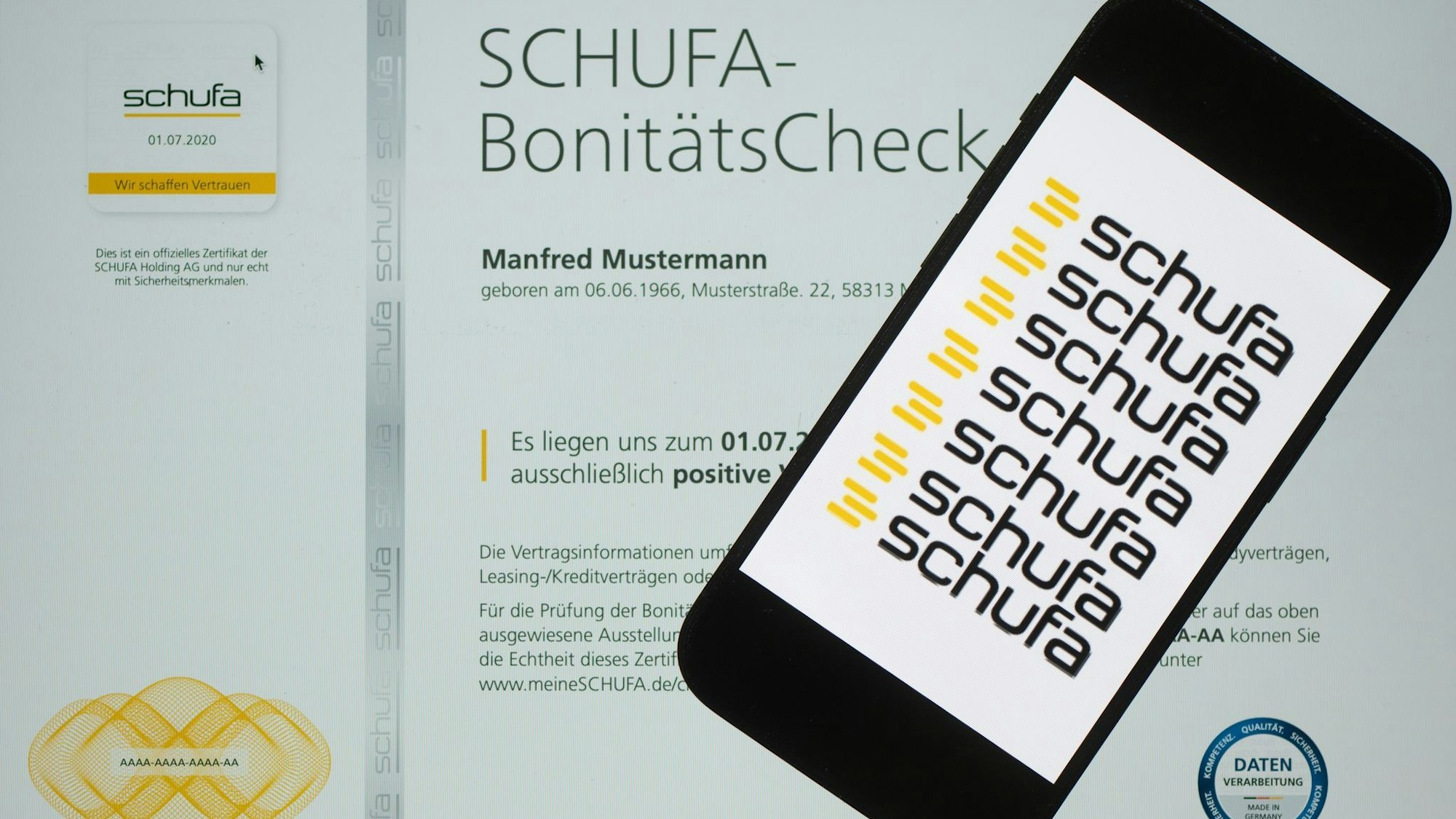 Verbraucher erhalten einen kotenlosen und digitalen Einblick in ihren Schufa-Score. (Symbolbild)