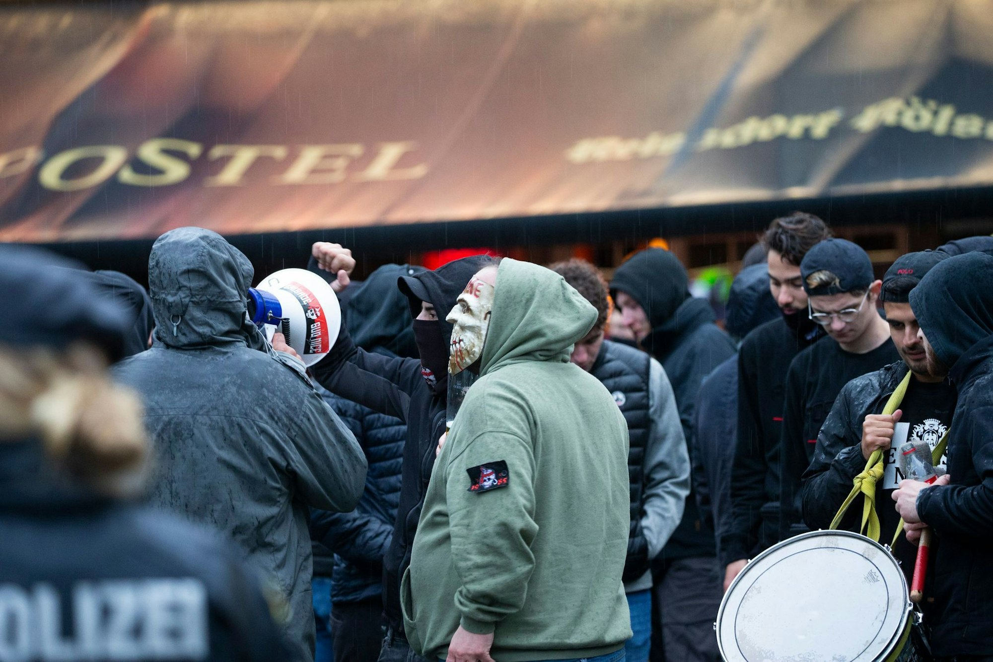 OGC Nizza hat Gewalt von Fans gegen die eigenen Spieler verurteilt.