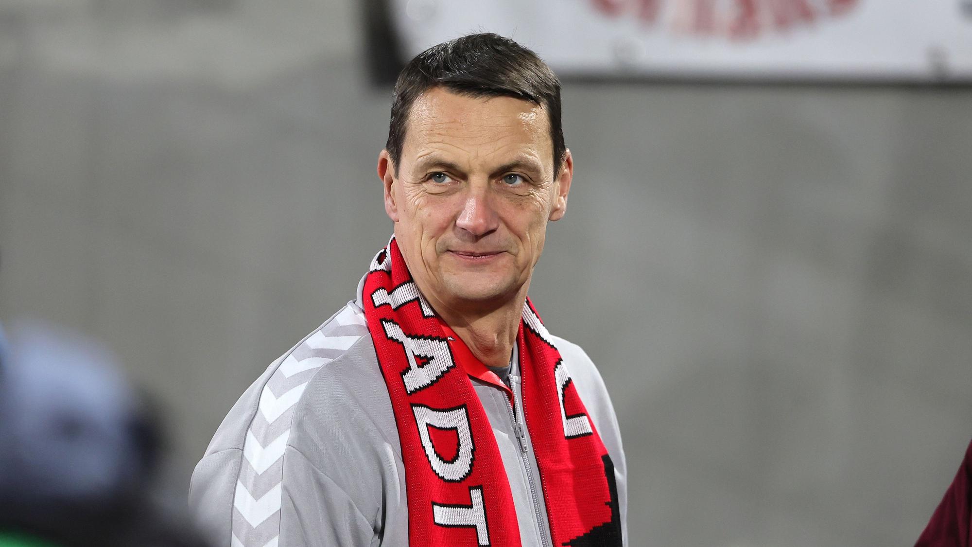 1. FC Köln vs. Eintracht Frankfurt, 11. Spieltag, 22.11.2025, 18.30 Uhr, Ulf Sobek (1. FC Köln), Bild: Herbert Bucco