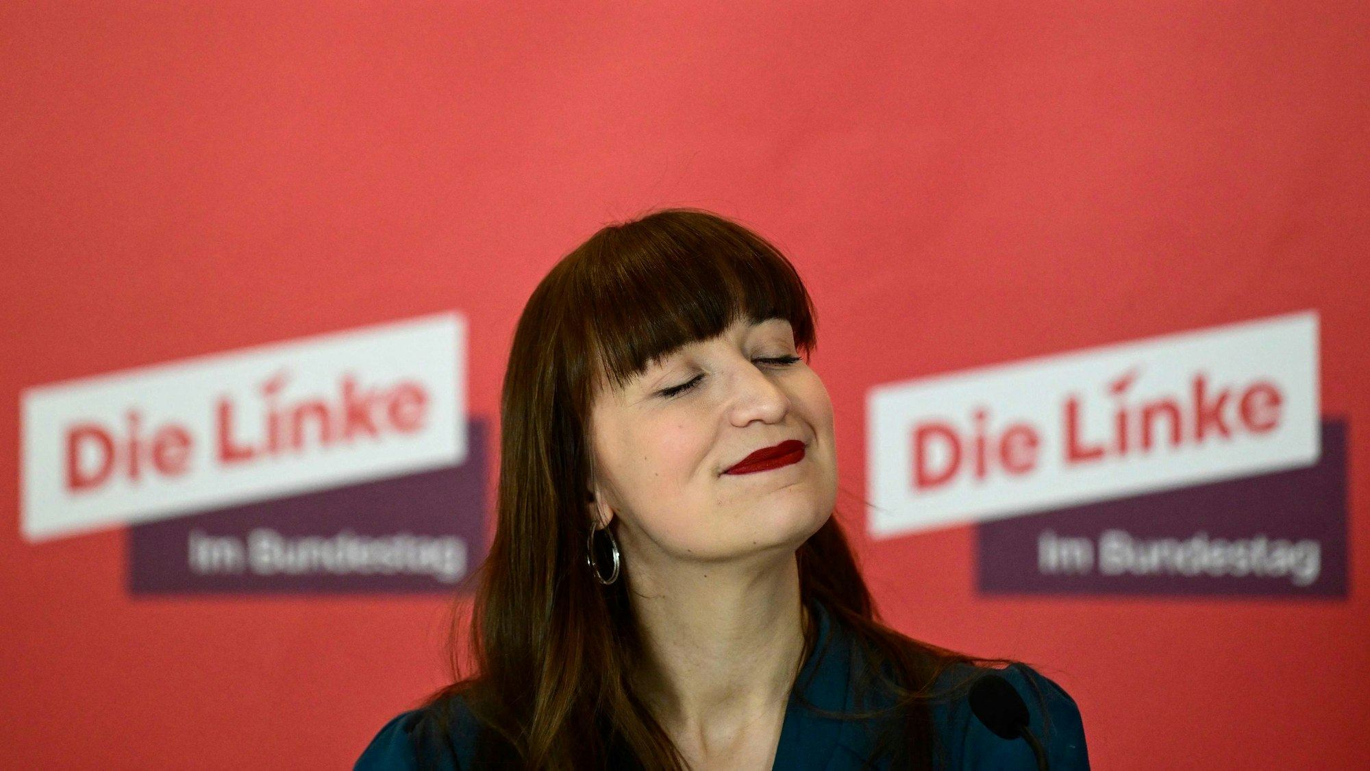 Linken-Chefin Heidi Reichinnek hat eine Enthaltung der Linken-Fraktion bei der Abstimmung über das Rentenpaket angekündigt. (Archivbild)