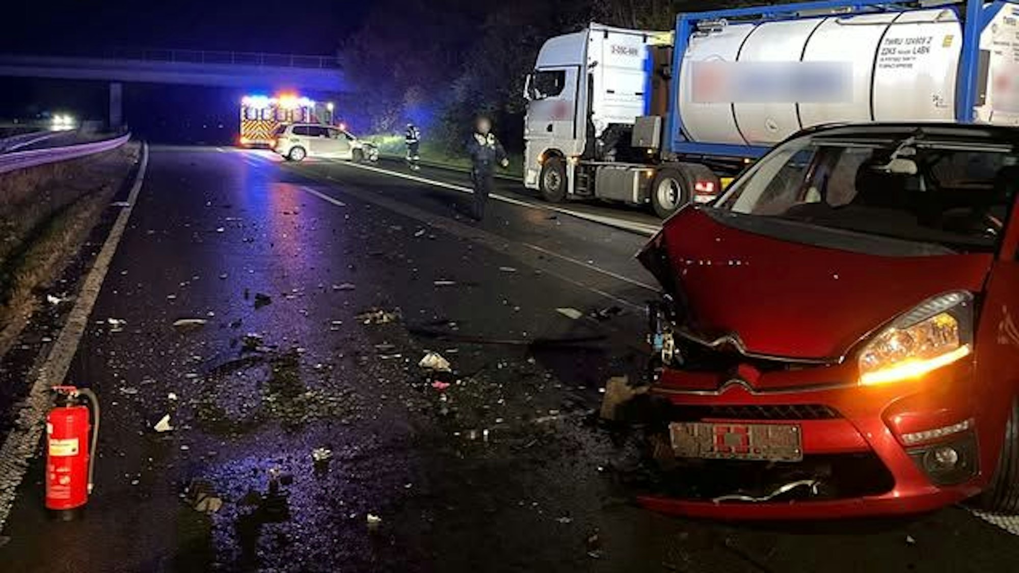 Unfall nach Geisterfahrt auf der A46 bei Erkelenz.