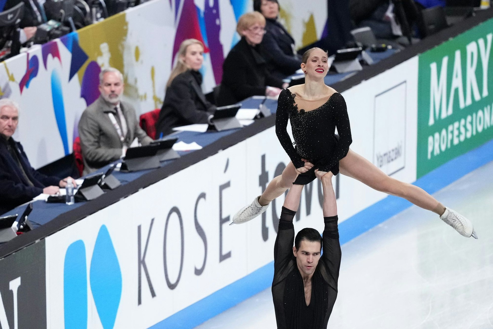 Die Titelverteidigung beim Grand-Prix-Finale ist für Minerva Hase und Nikita Volodin in weite Ferne gerückt.