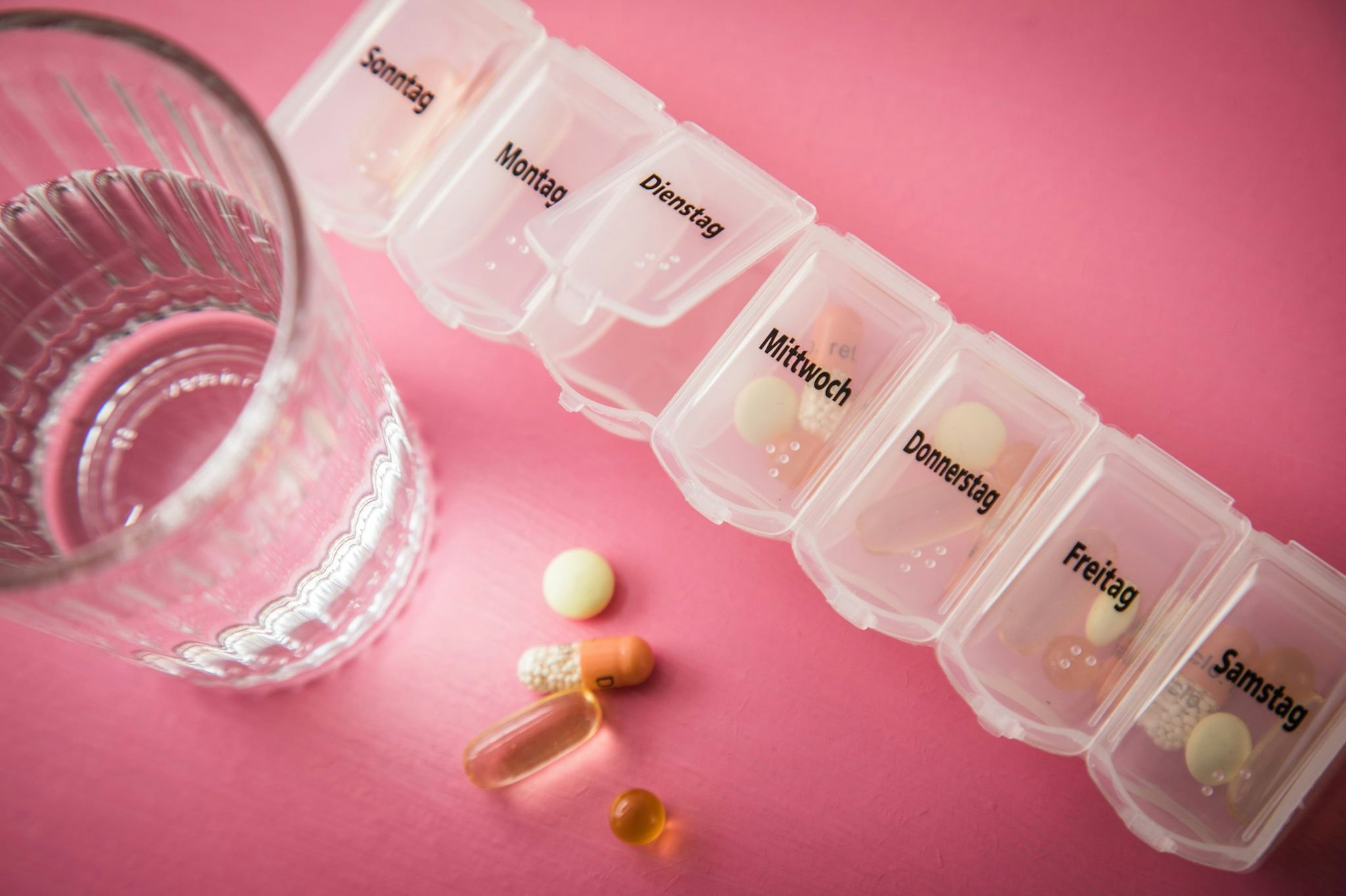 Privatsphäre und Arbeitsschutz: Die Gesundheit bleibt grundsätzlich Privatangelegenheit, doch bei sicherheitsrelevanten Tätigkeiten besteht Mitteilungspflicht gegenüber dem Arbeitgeber.