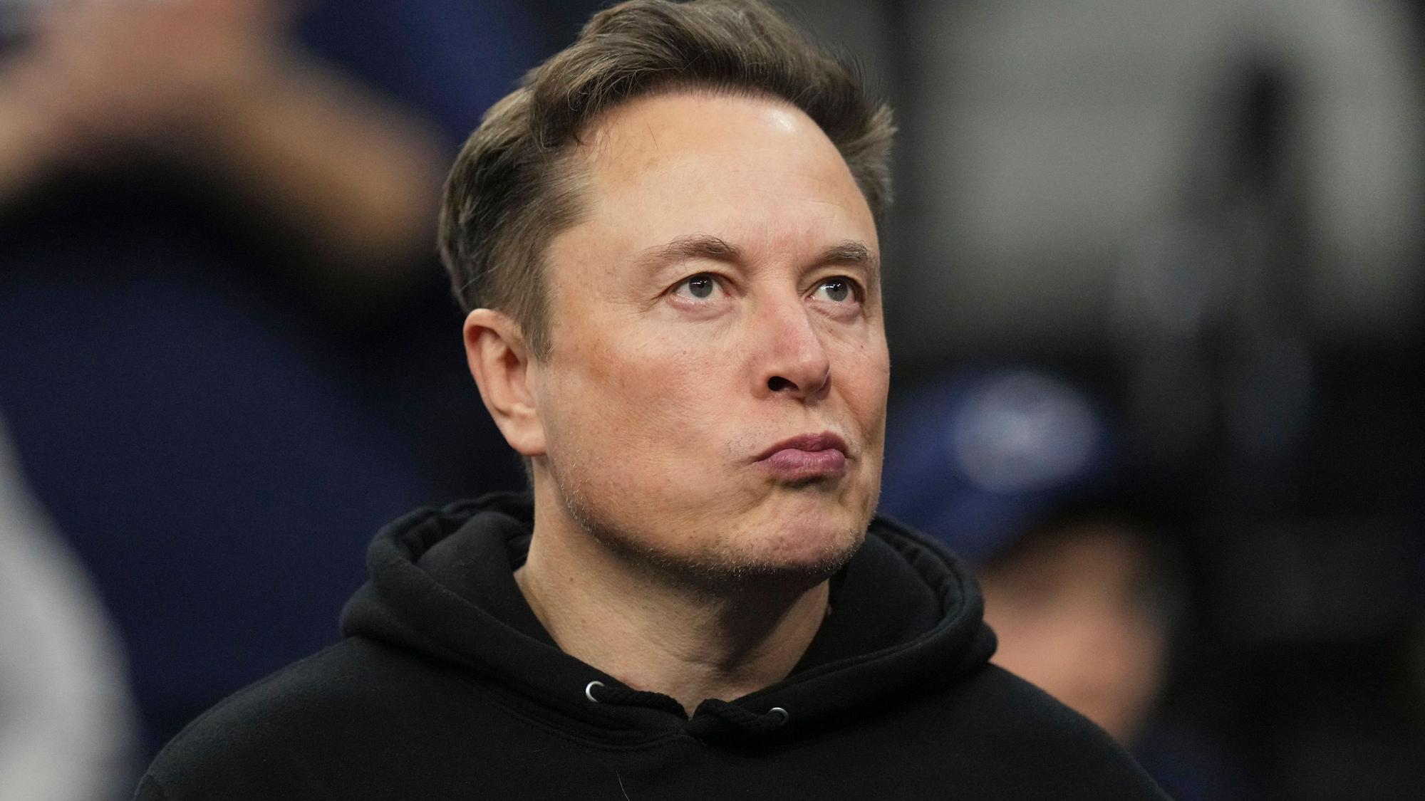 Gegen Elon Musk Firma X verhängt Brüssel eine Millionenstrafe.