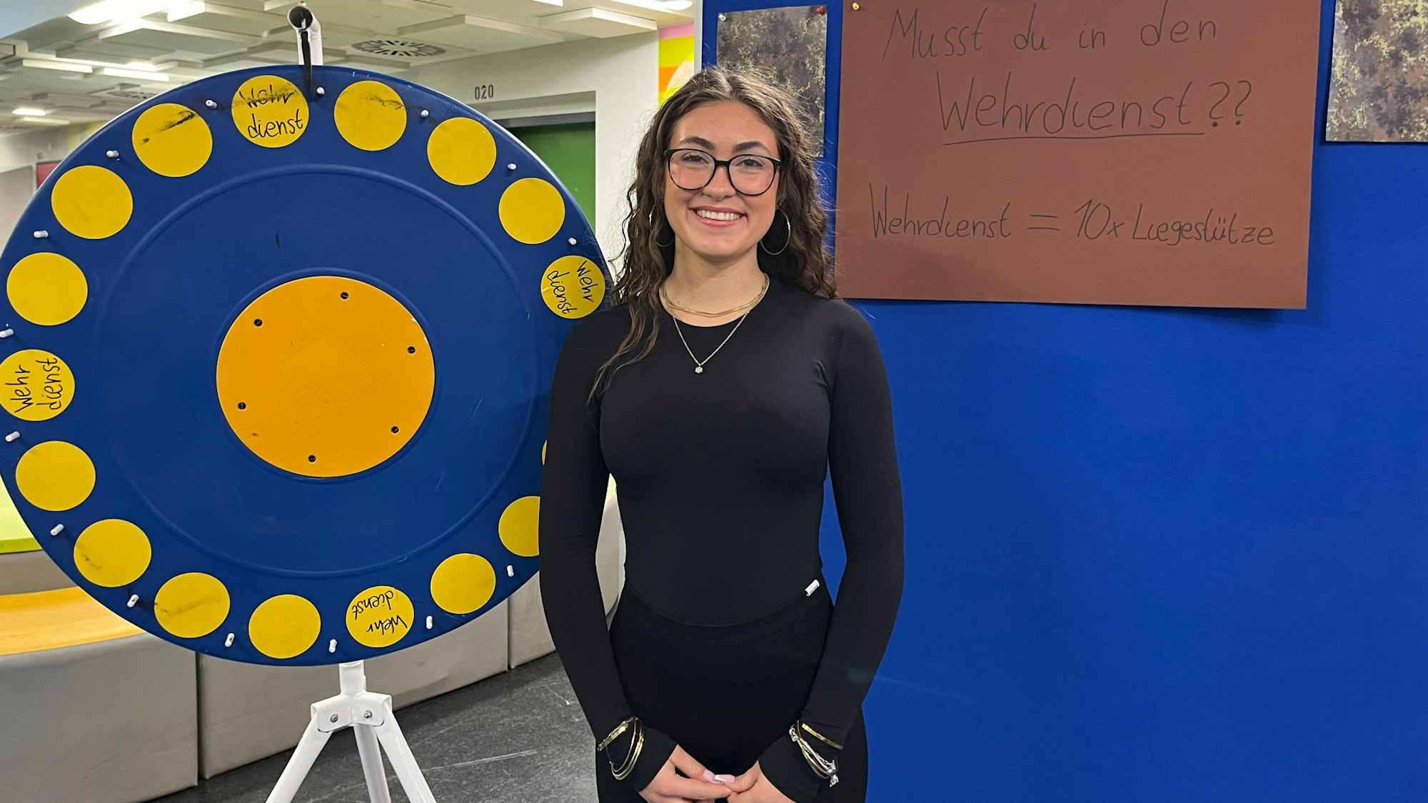 Das Foto zeigt eine Schülerin.