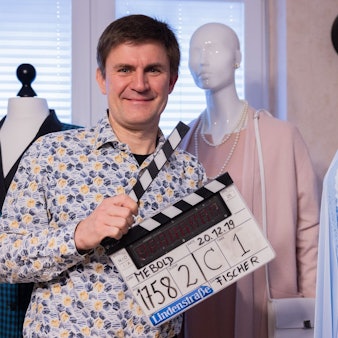 Er hat rund 150 Requisiten der früheren Kultserie gesammelt.