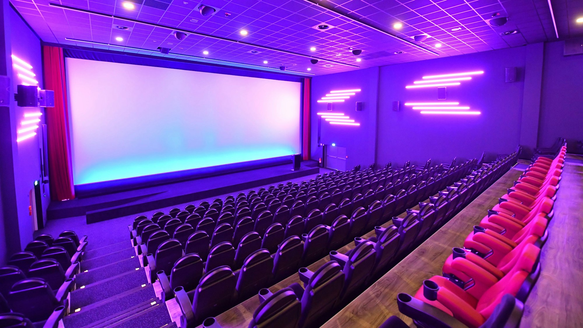 Die Gummersbacher Volkshochschule und das Kino Seven auf dem Steinmüllergelände kooperieren auch weiterhin.