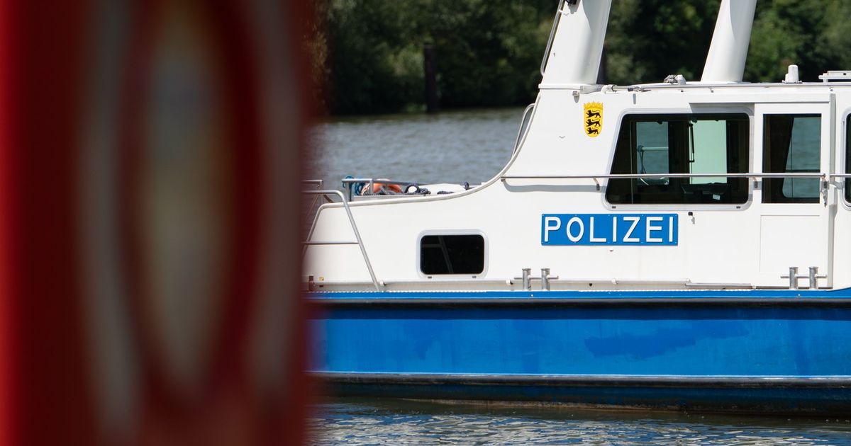 Niedrigwasser bei Dormagen: Erneut Tankschiff auf dem Rhein auf Grund ...