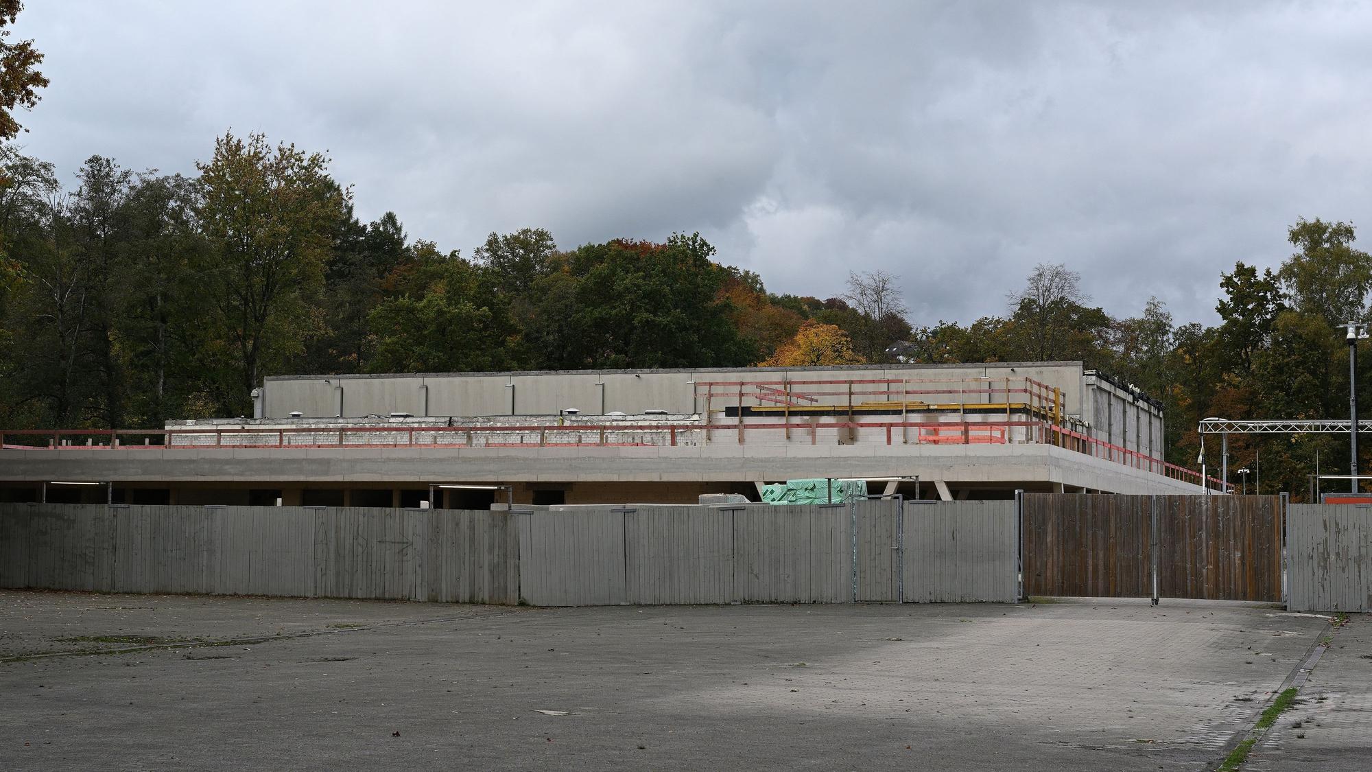 Das Foto zeigt die Schulbaustelle in Kürten