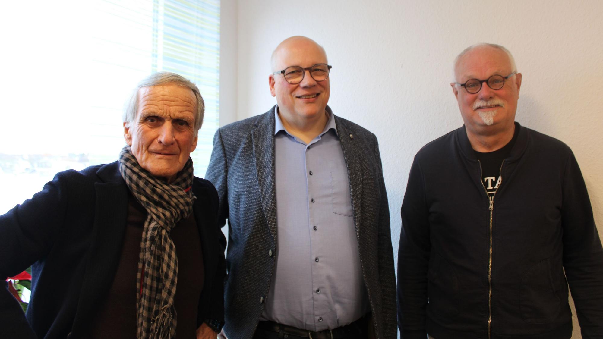 Wolfgang Overath, SKM-Vorsitzender Markus Kühn, Bert Becker (Fachbereichsleitung Wohnungslosenhilfe SKM)