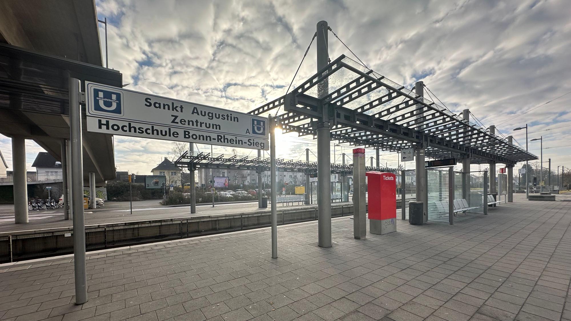 An der Haltestelle Zentrum, Hochschule Bonn-Rhein-Sieg könnte der Umbau beginnen.