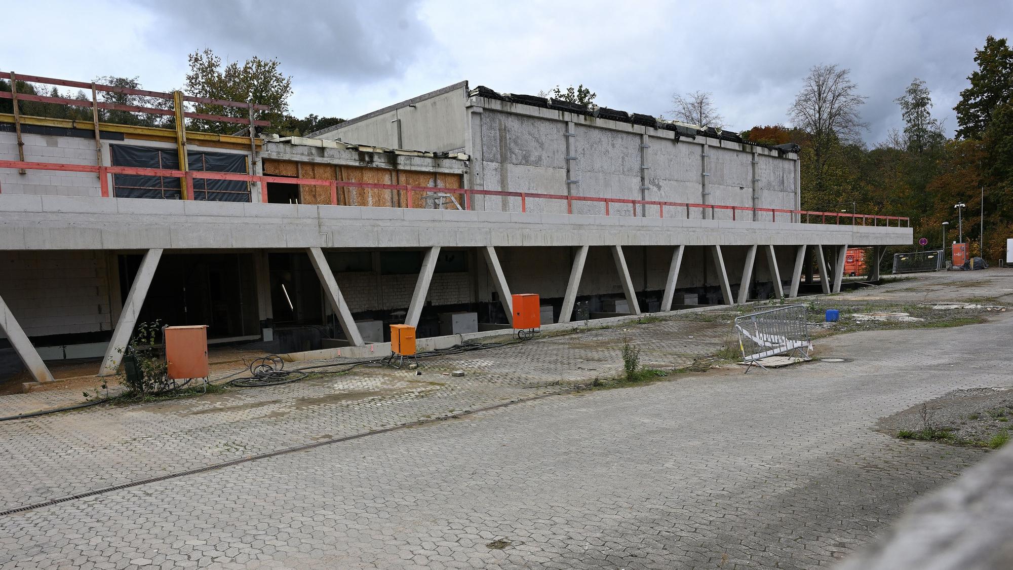 Zu sehen ist ein Rohbau für Sporthallen am Schulzentrum Kürten.