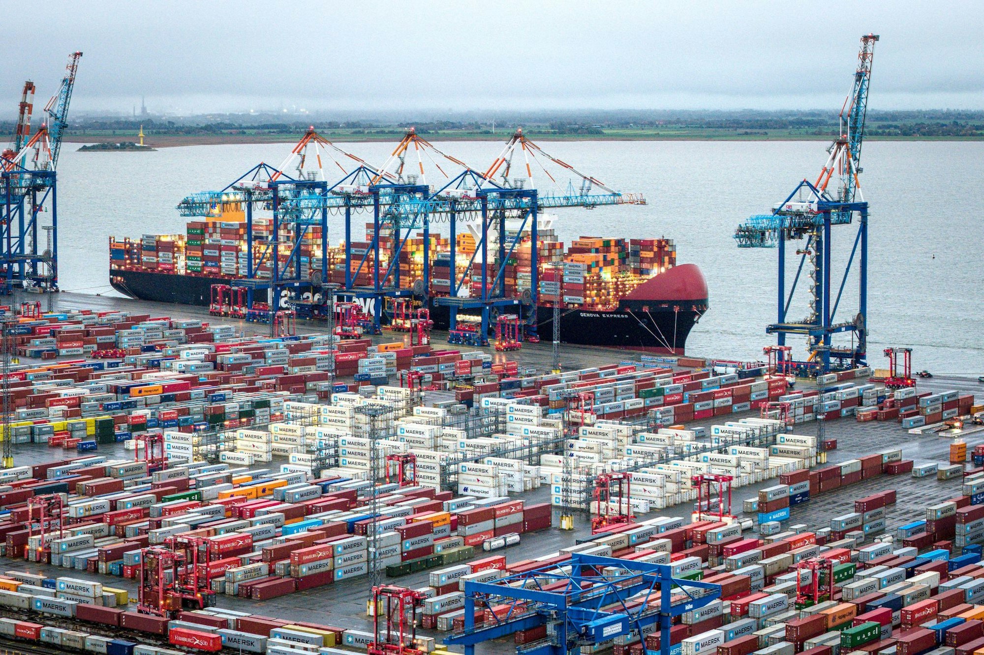 Über Bremerhaven geht ein guter Teil der deutschen Exporte (Archivbild)