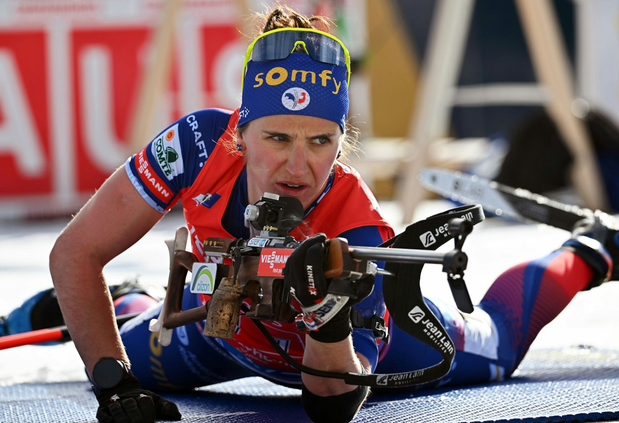 Julia Simon kehrt nach ihrer Sperre zurück in den französischen Weltcupkader. (Archivbild)