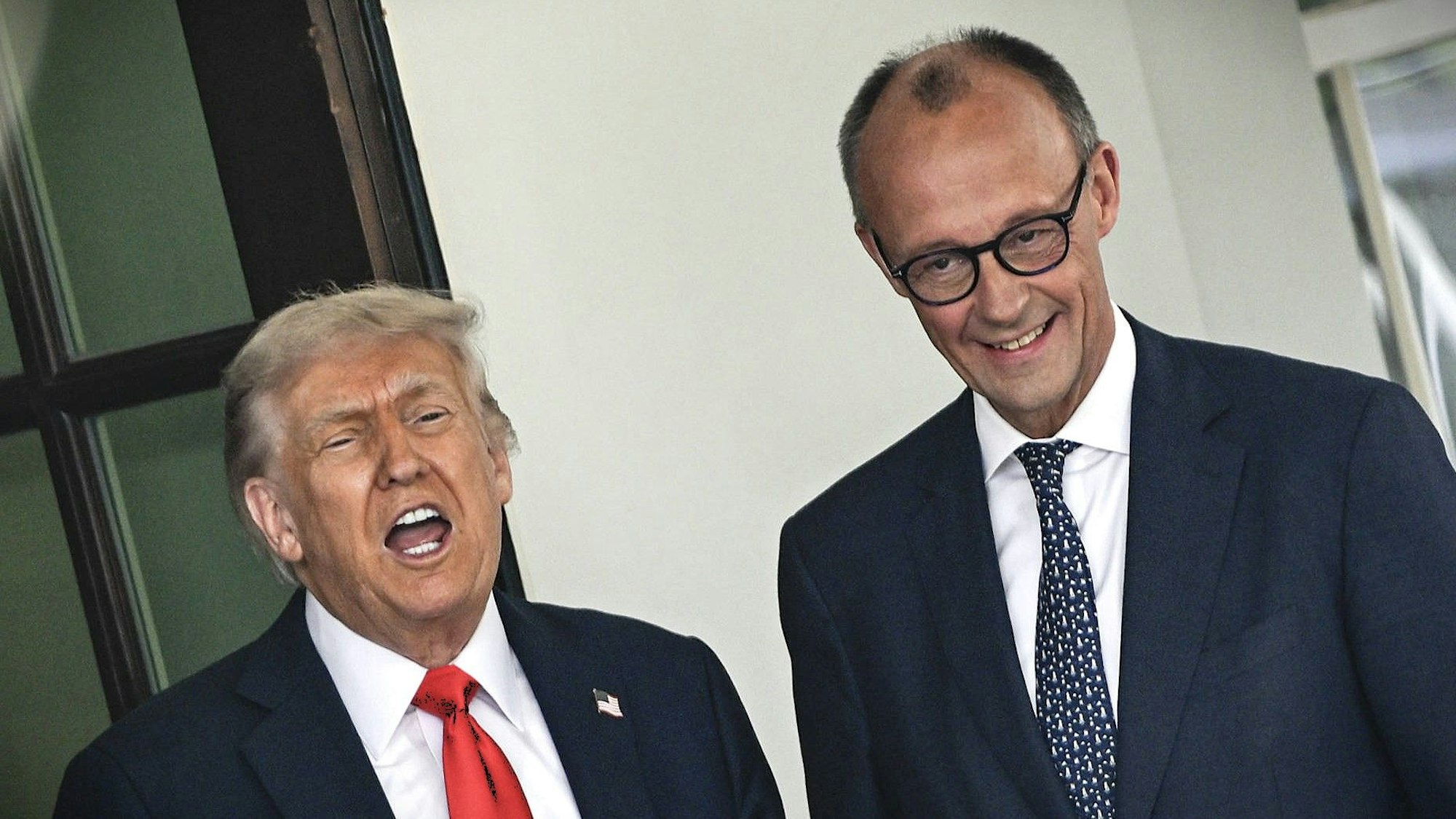 US-Präsident Donald Trump empfängt Bundeskanzler Friedrich Merz im Juni vor dem Weißen Haus.