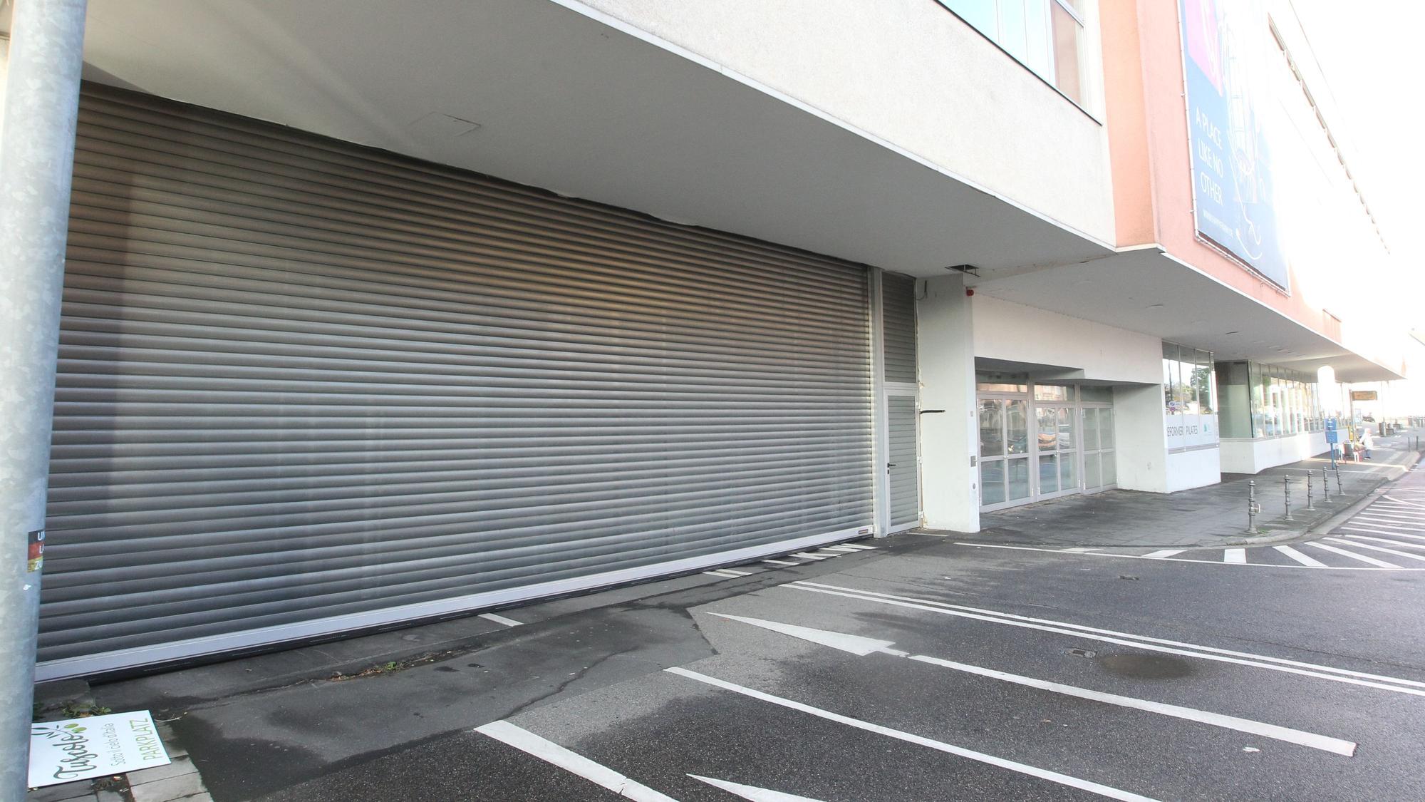 Die Tiefgarage ist ebenfalls geschlossen worden.