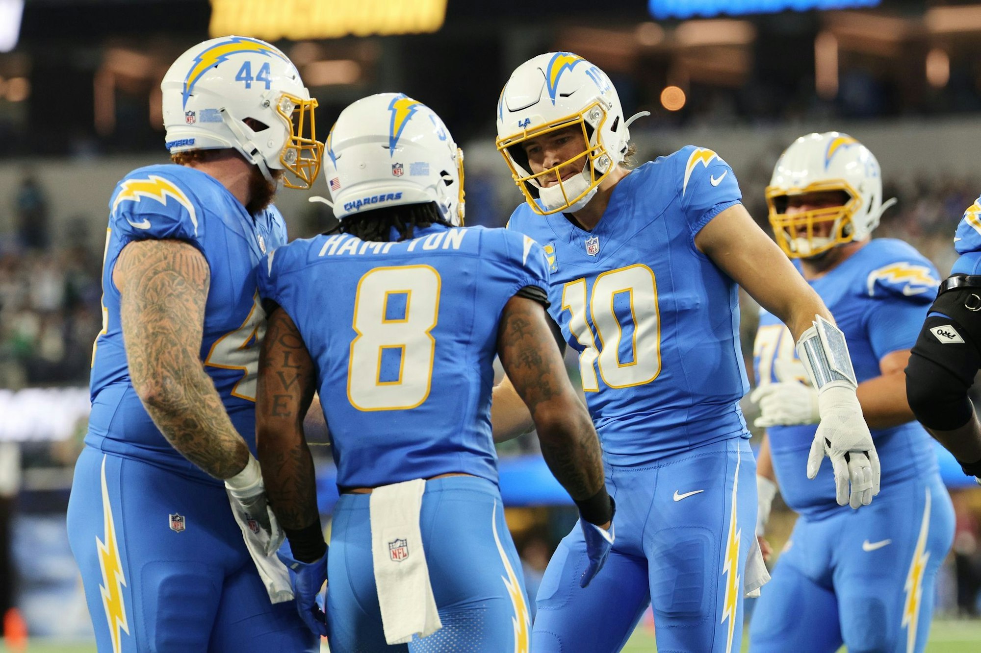 Herbert (2.v.R.) spielte nur wenige Tage nach seiner Operation an der linken Hand.