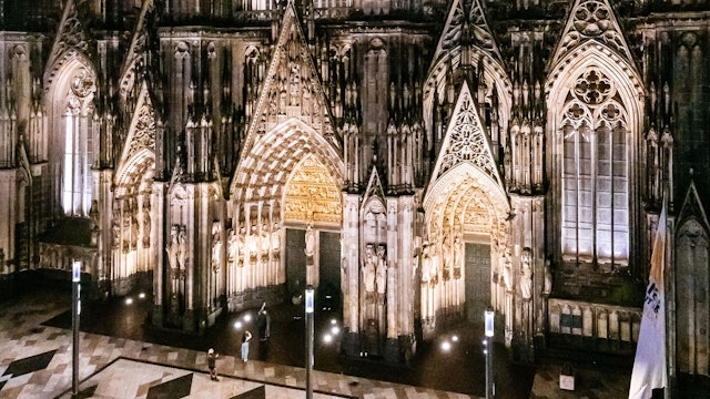 Neue Lichtinstallation am Kölner Dom