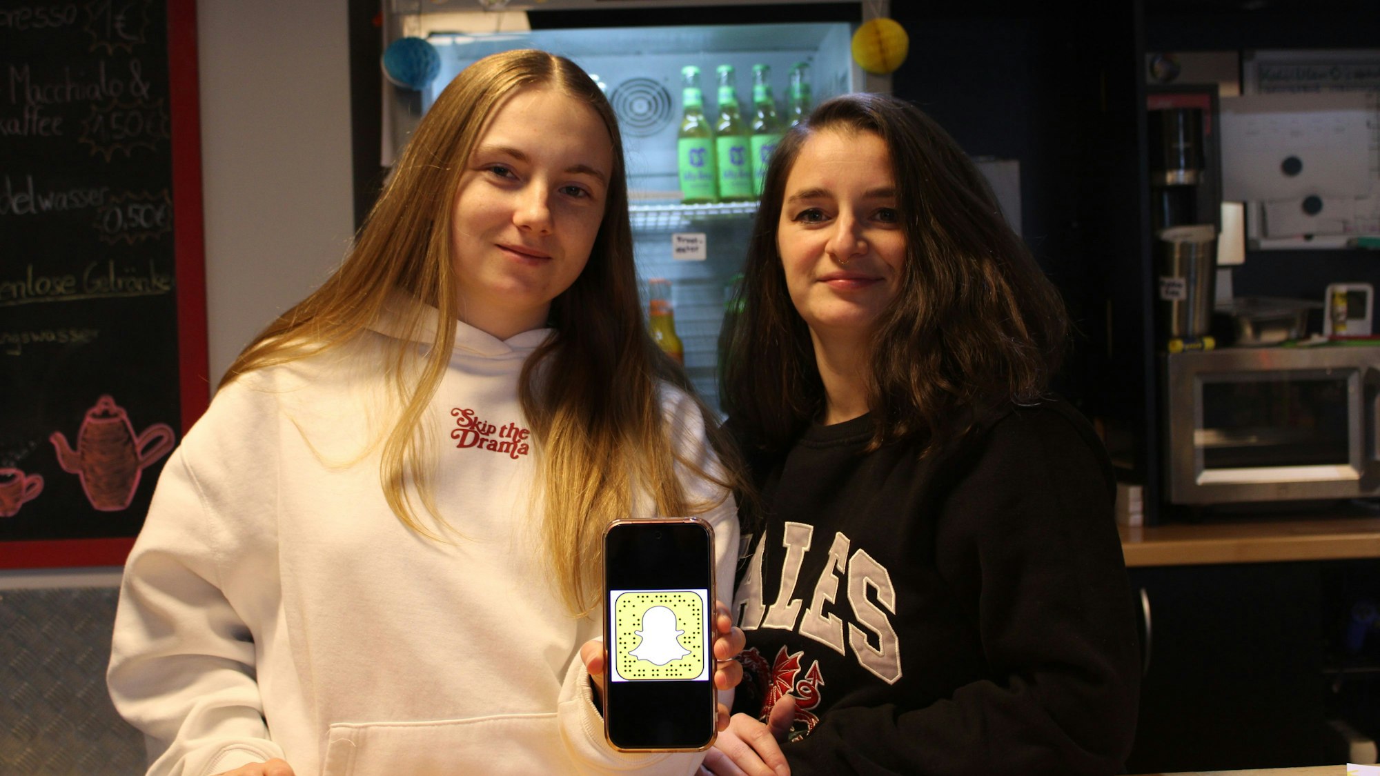 Soziale Medien erst ab 16 Jahren - das sagen Jugendliche, Lehrkräfte und Sozialarbeiter in Rhein-Sieg.